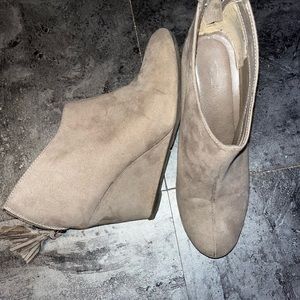 Cute beige ankle boots